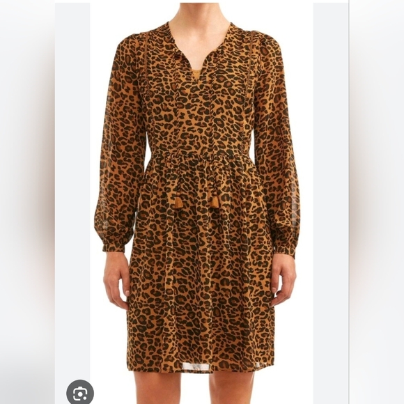 Time and Tru Leopard Print Long Sleeve Dress Sz Medium 8-10 - Picture 2 of 9